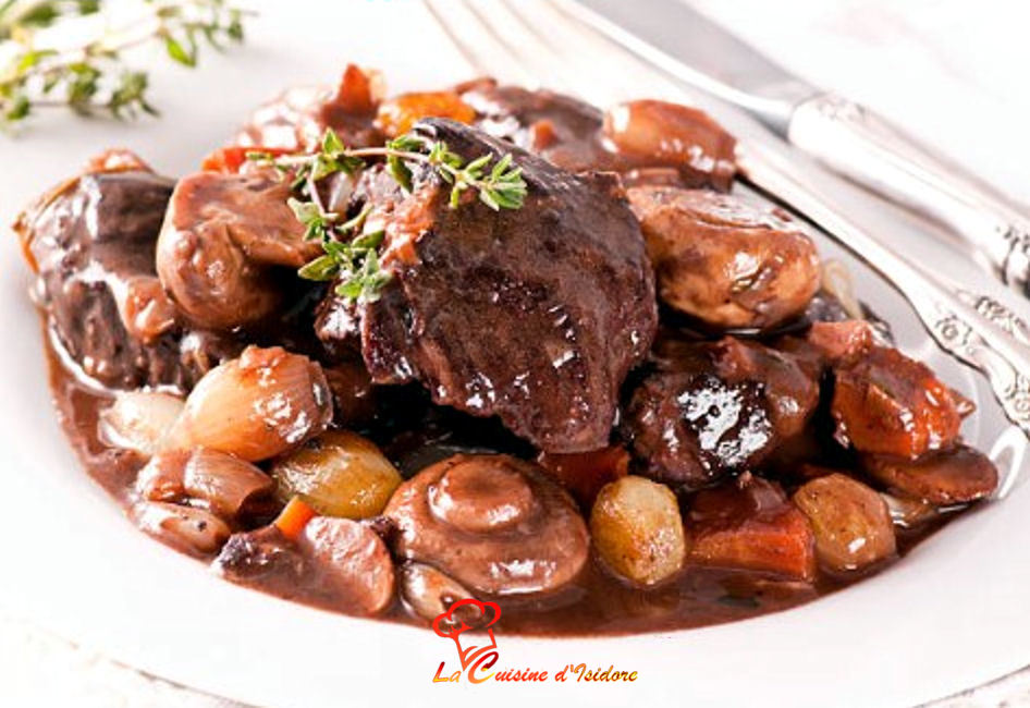 Bœuf braisé au vin et champignons